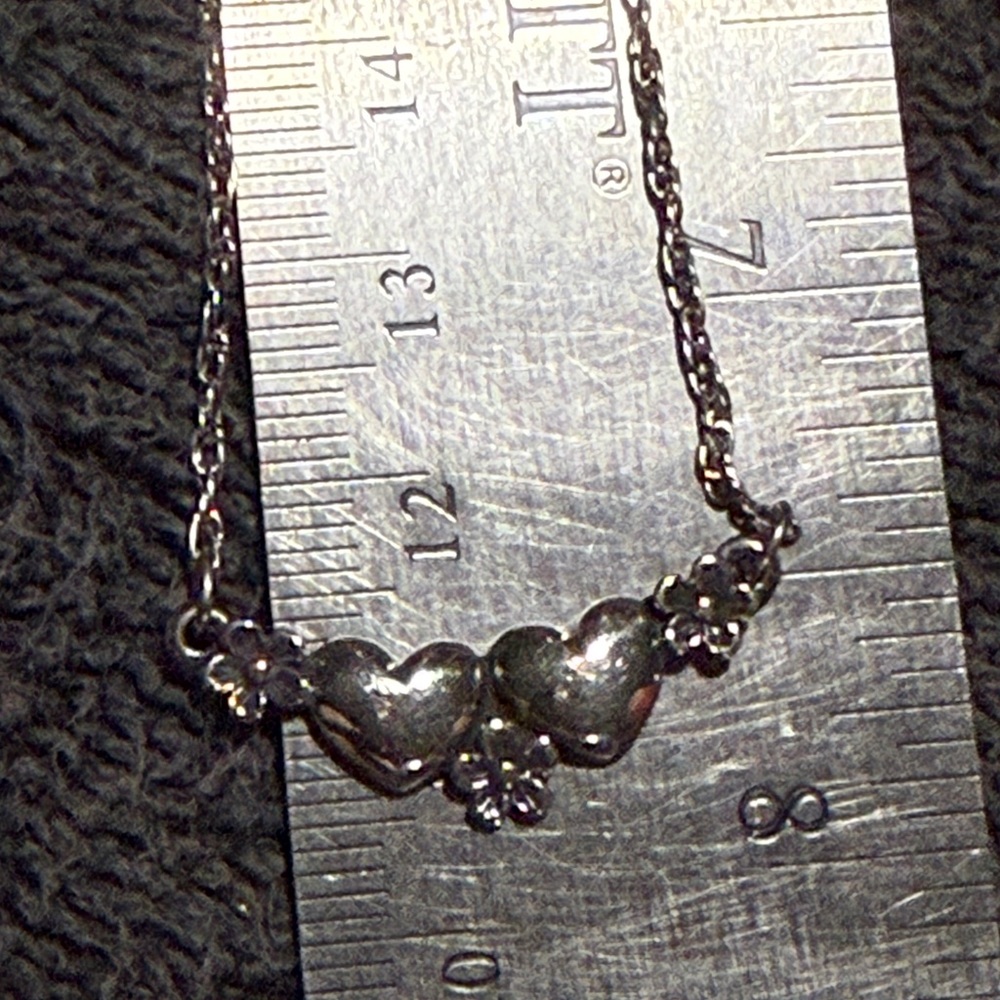 James Avery Retired Hearts and Flowers Sterling Silver Necklace EUC - Picture 3 of 10